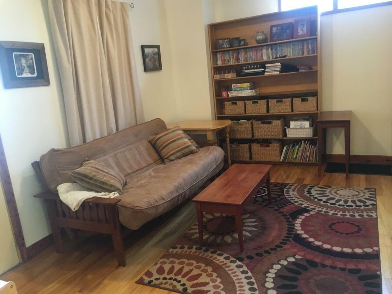 Persimmon Inn 布卢明顿 外观 照片